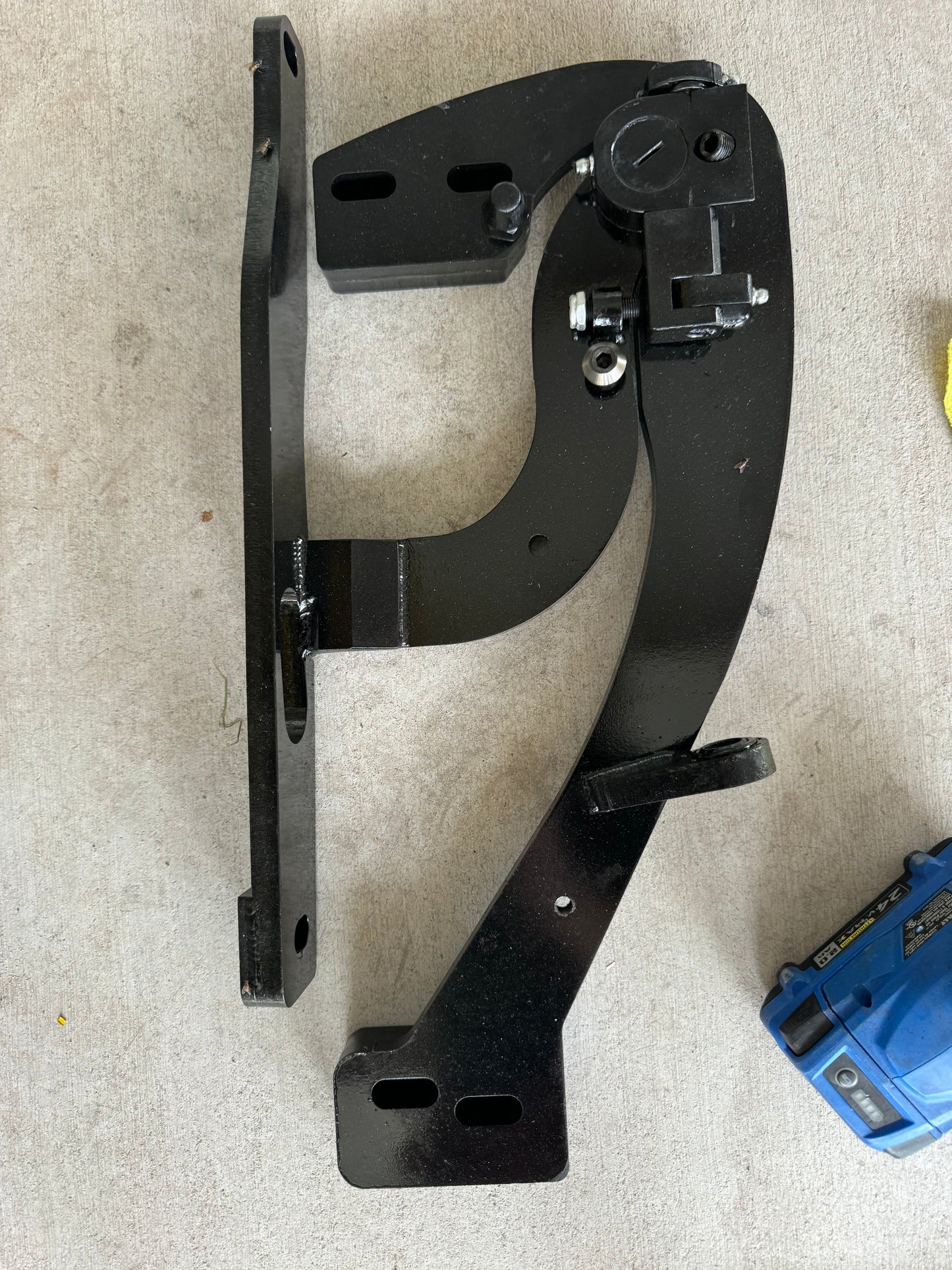 Ford Mustang Vertical Doors Kit Installation