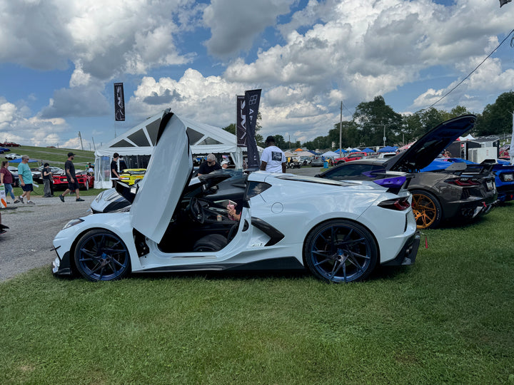 Corvette with Bokeyno Motorsports vertical doors and AEROLARRI wheels, photo 4